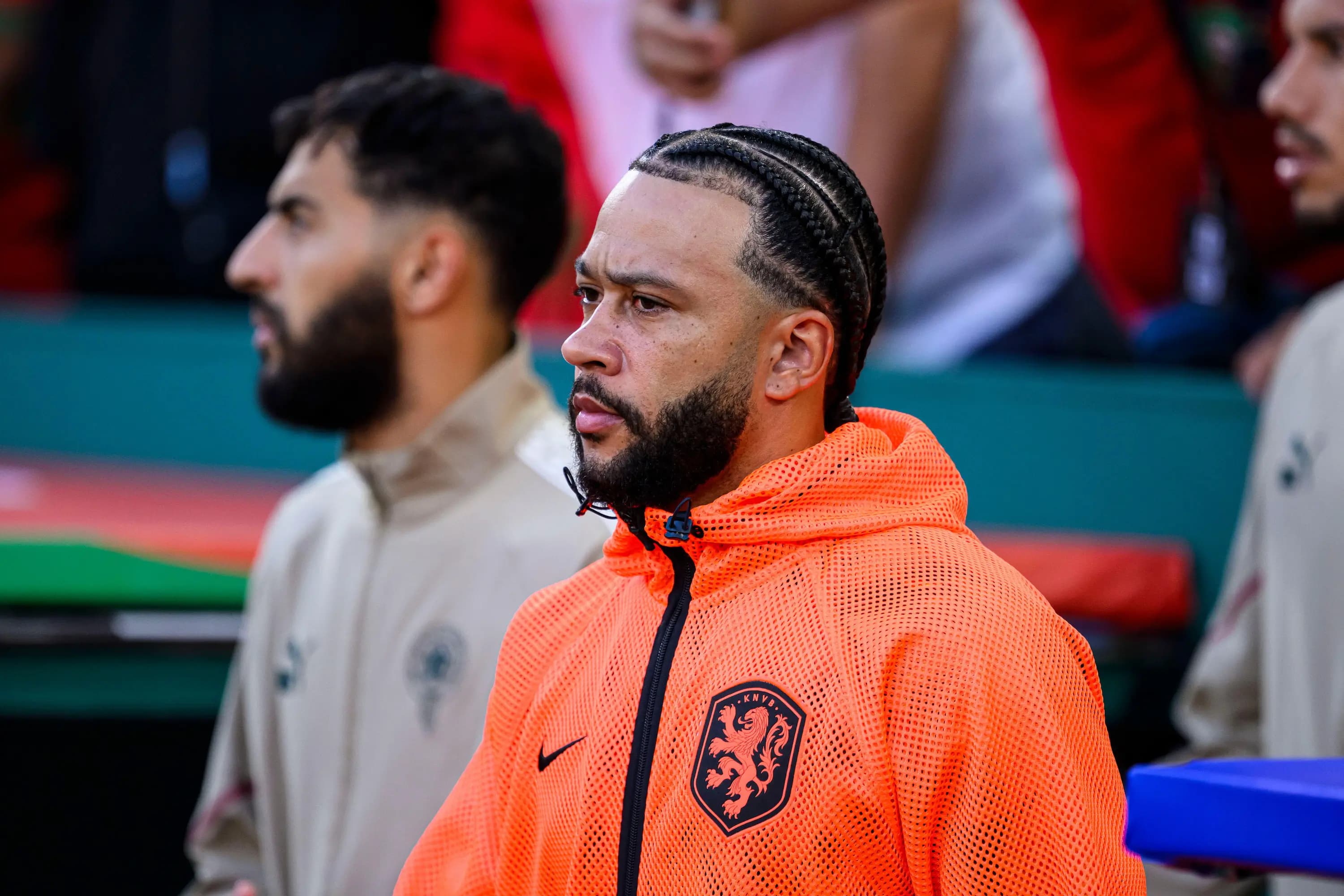 Holanda cai nas oitavas e Memphis Depay nem sai do banco na Copa
