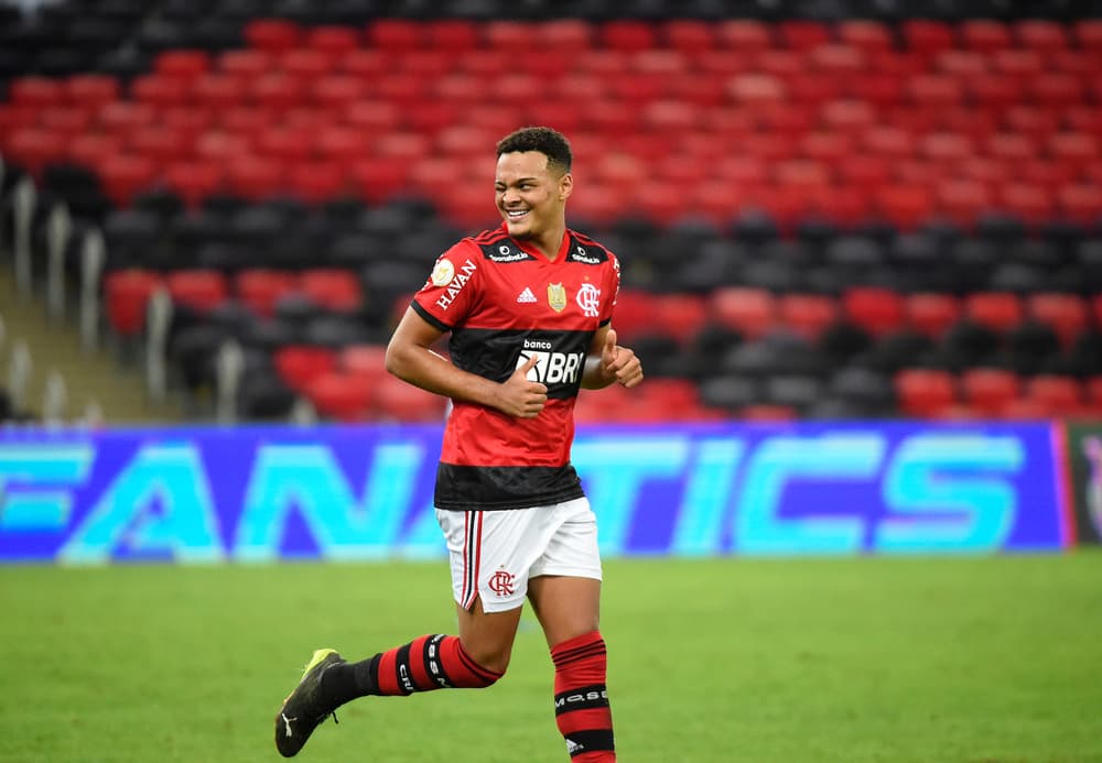 Quem o Corinthians pode contratar de graça pensando em 2027